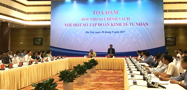 Thủ tướng Nguyễn Xuân Phúc: Chính phủ muốn biết doanh nghiệp cần gì để lớn hơn nữa