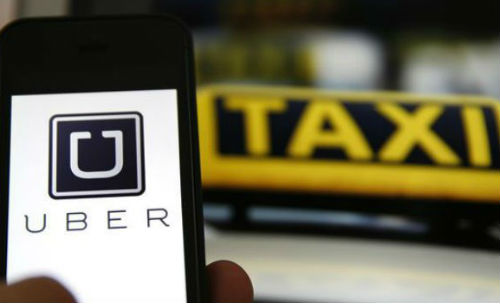 ‘Trận chiến’ sân bay của taxi truyền thống và Uber, Grab