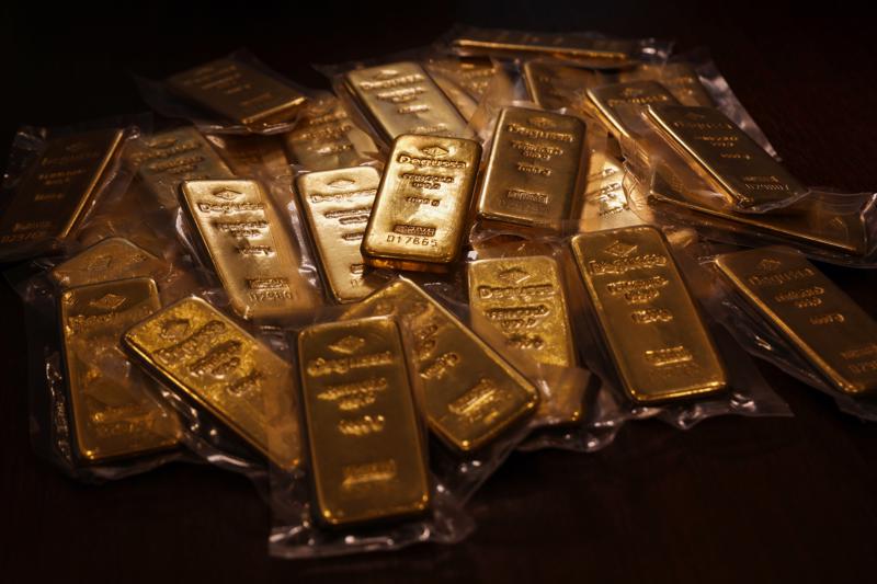 Giá vàng thế giới giảm, trong nước tăng 300.000 đồng/lượng